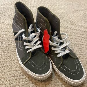 Brand new mens vans with tag